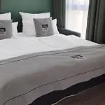 Holiday Inn - The Niu Tab Dusseldorf Main Station By Ihg