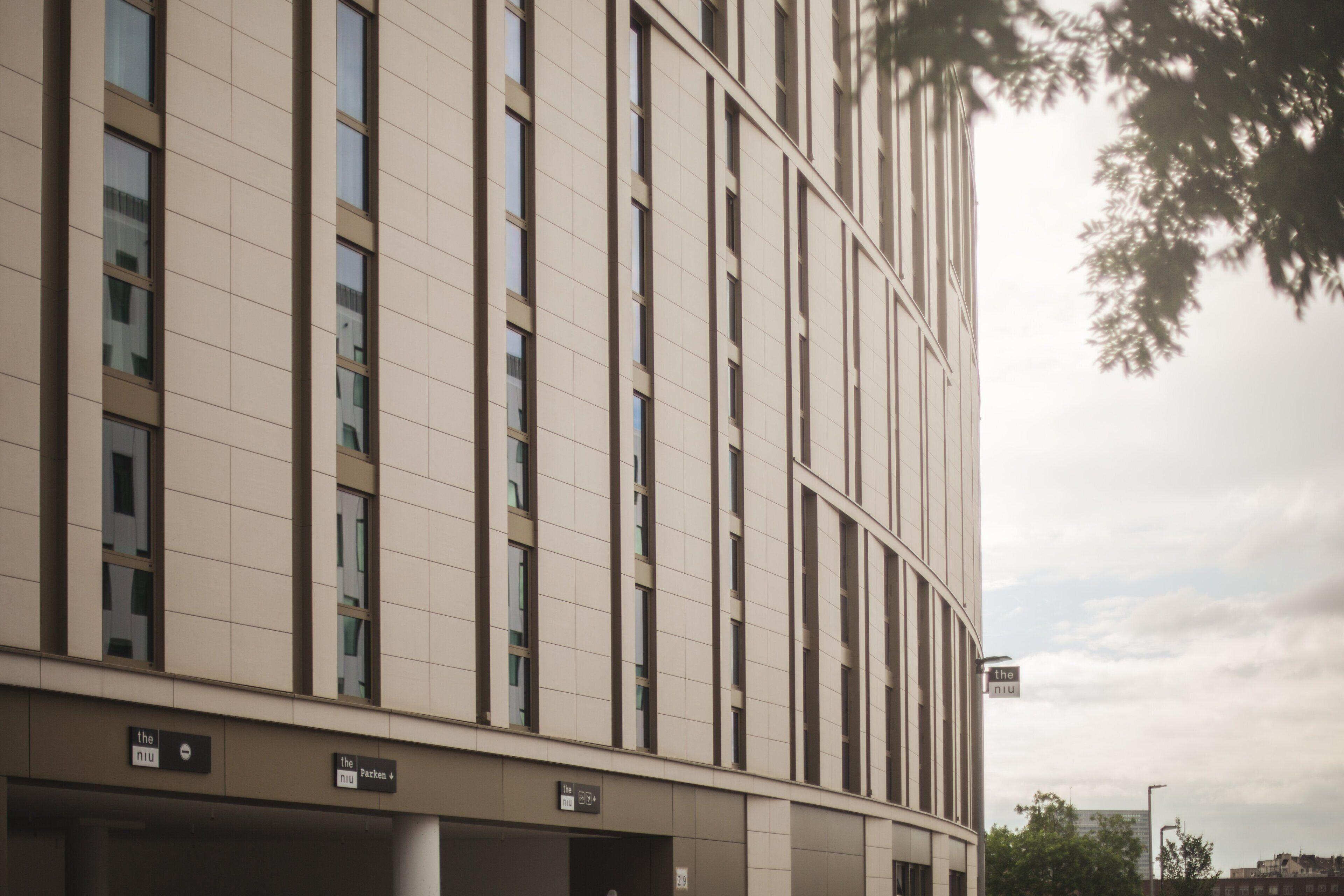 - The Niu Tab Main Station By Ihg Düsseldorf