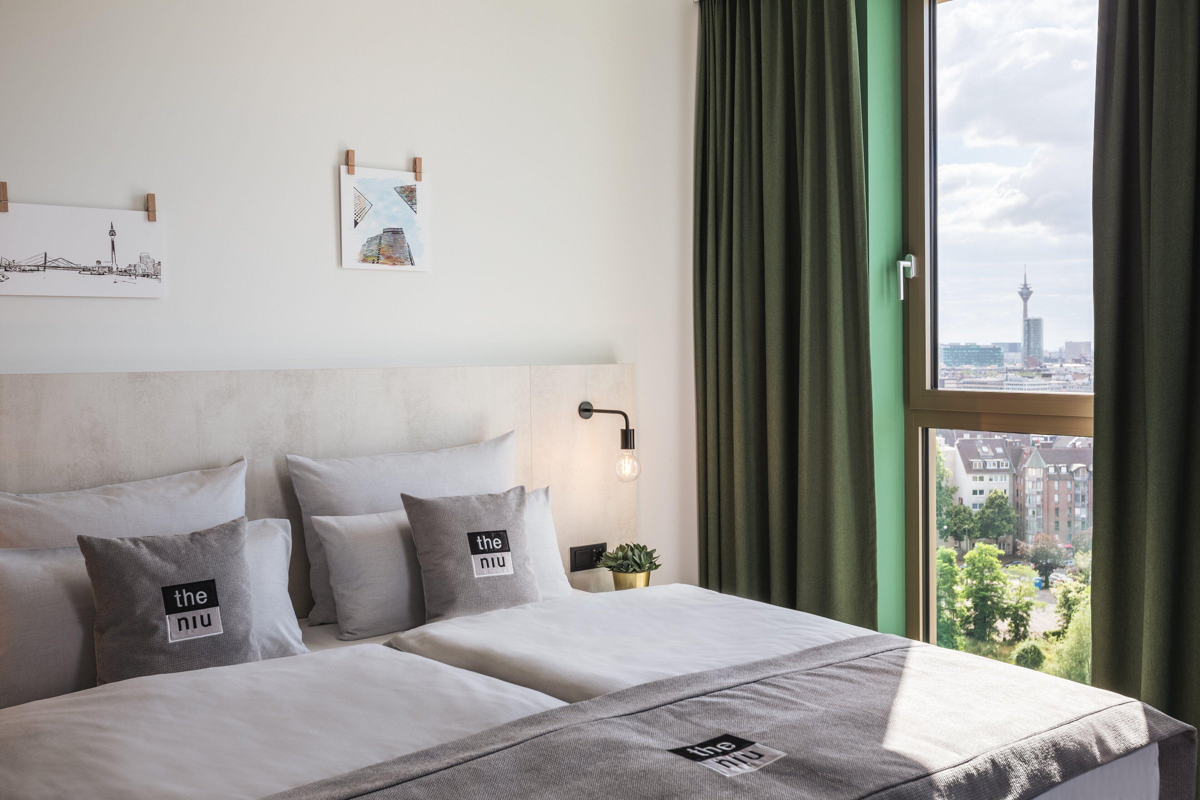 - The Niu Tab Main Station By Ihg Düsseldorf