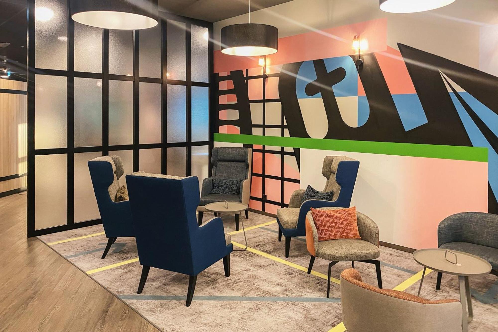 - The Niu Tab Main Station By Ihg Hotel Düsseldorf